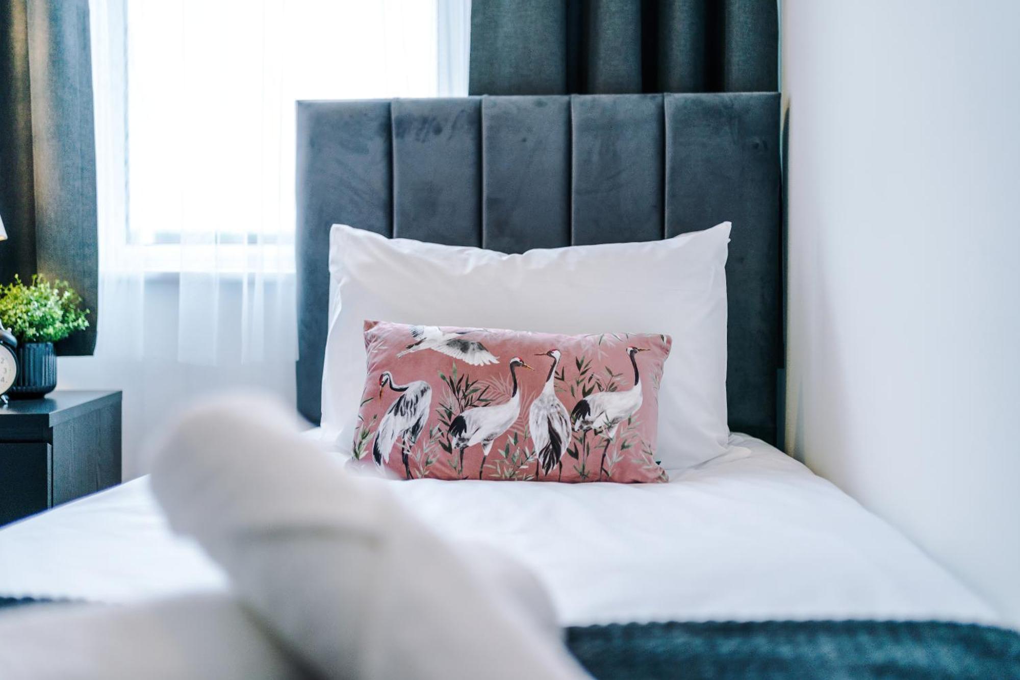 Modern Premium 3 Bed Hidden Gem - Central Location Barnsley Ngoại thất bức ảnh